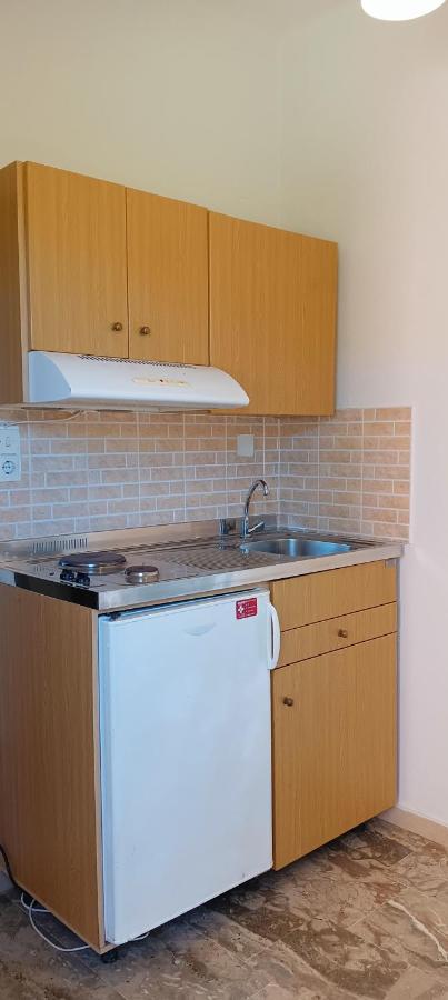 Alonaki Bay Apartment Halikounas ภายนอก รูปภาพ