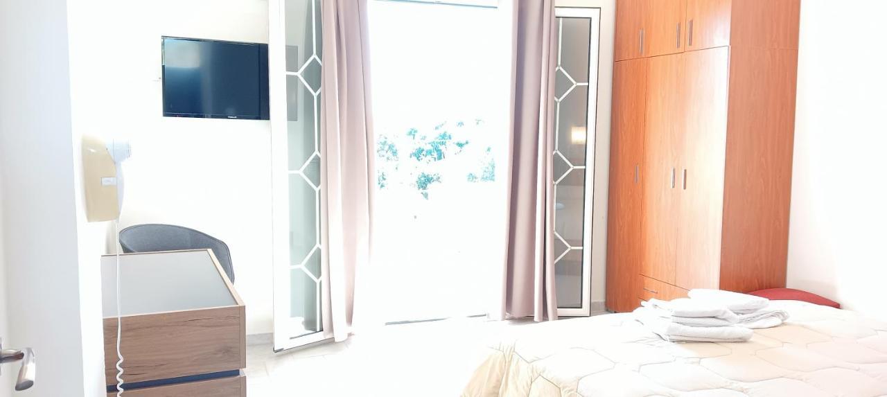 Alonaki Bay Apartment Halikounas ภายนอก รูปภาพ