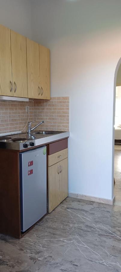 Alonaki Bay Apartment Halikounas ภายนอก รูปภาพ