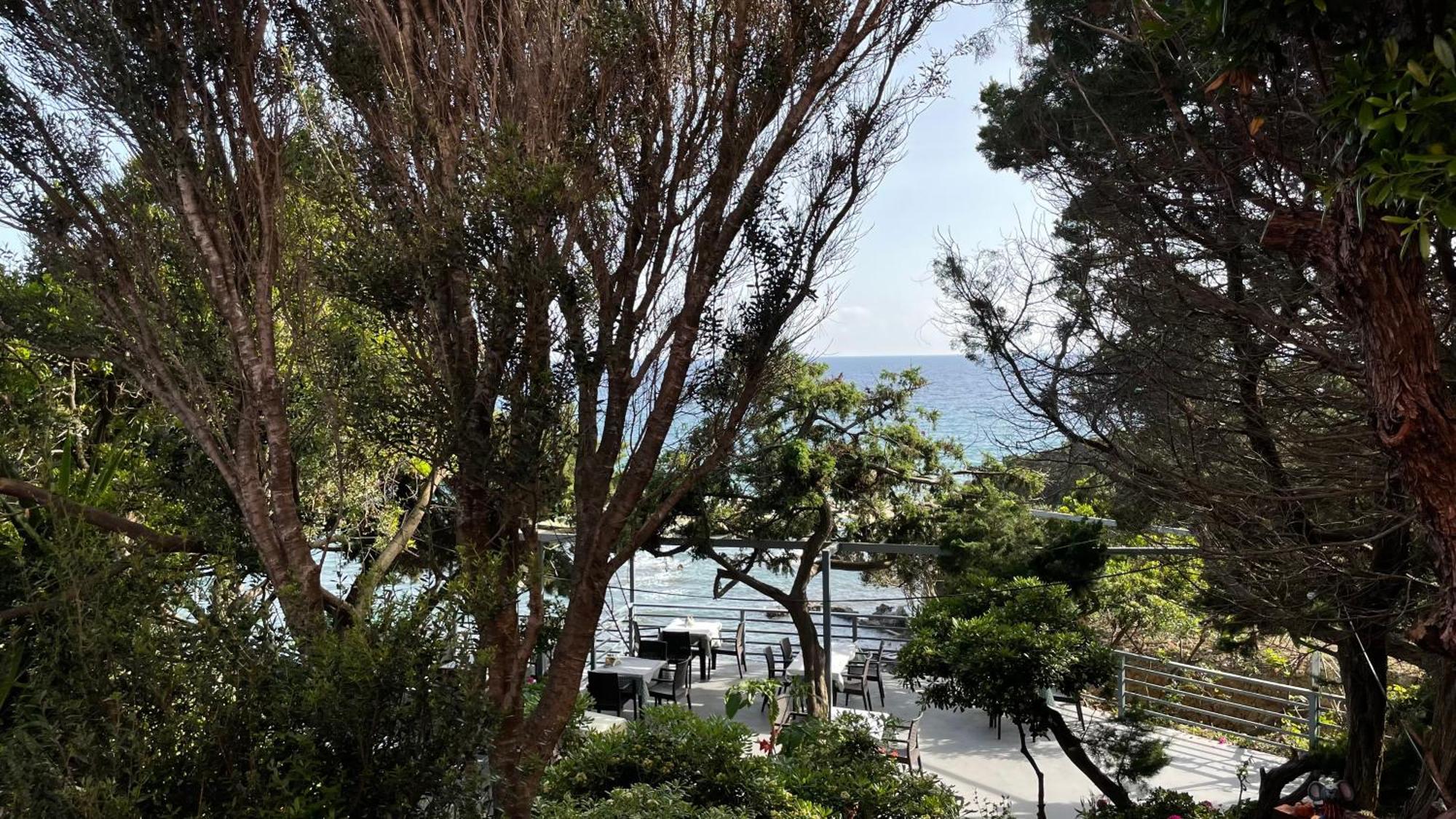 Alonaki Bay Apartment Halikounas ภายนอก รูปภาพ