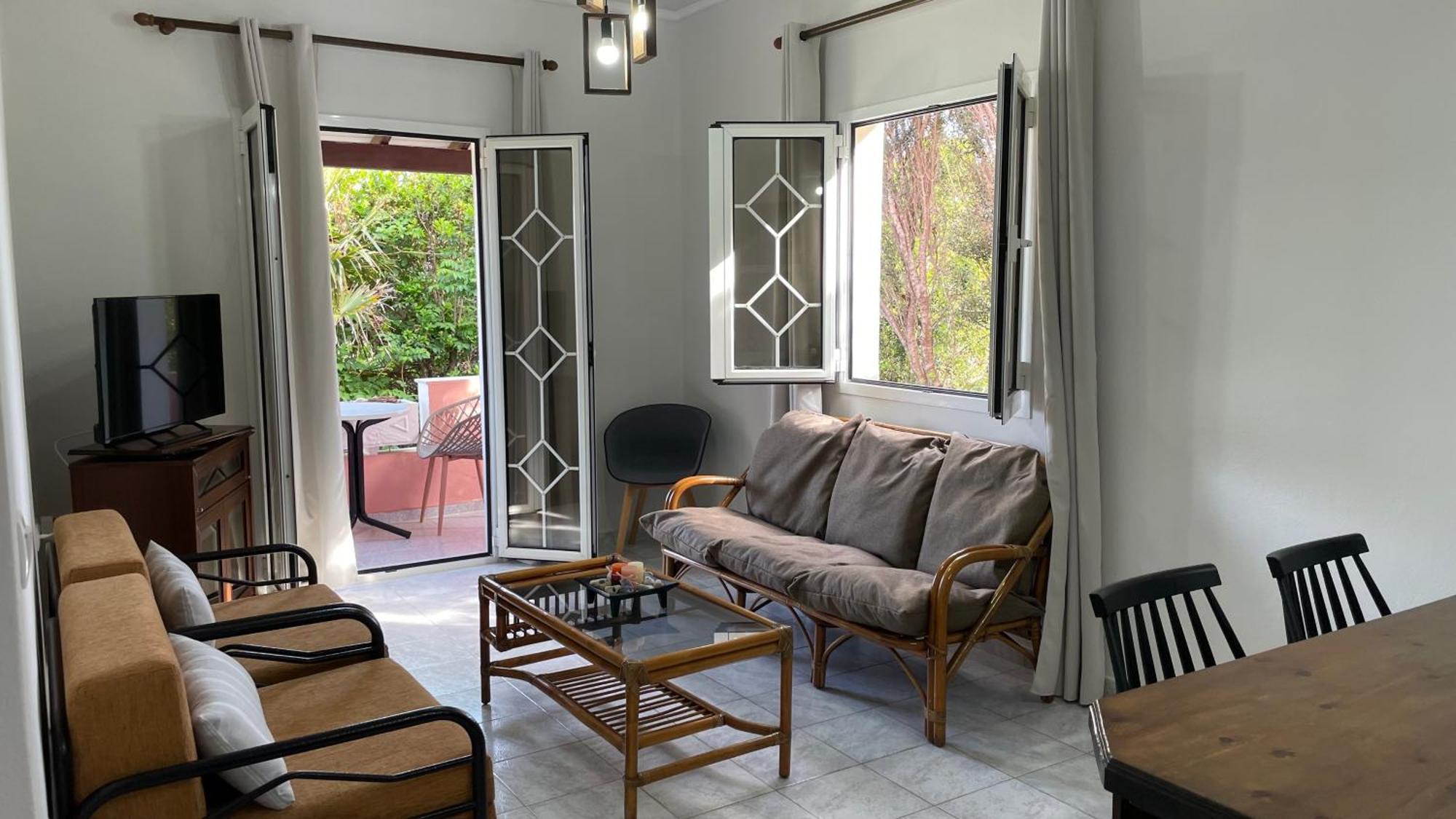 Alonaki Bay Apartment Halikounas ภายนอก รูปภาพ